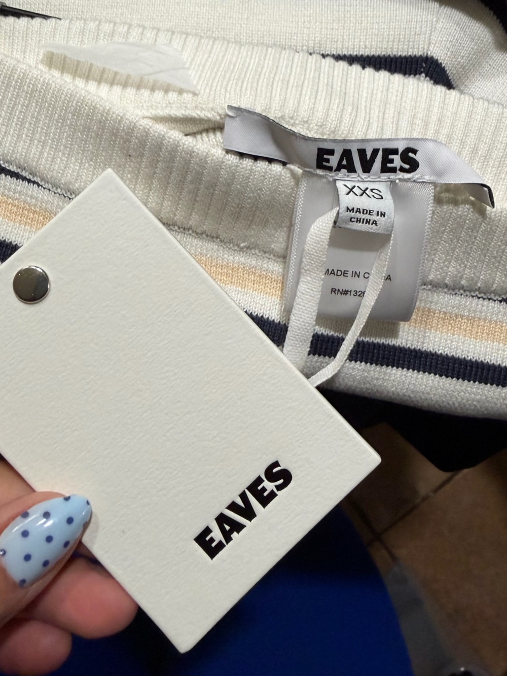 Eaves | NWT! Cydnee Striped Knit Short in Ivory & Navy Stripe - Picture 3 of 3
